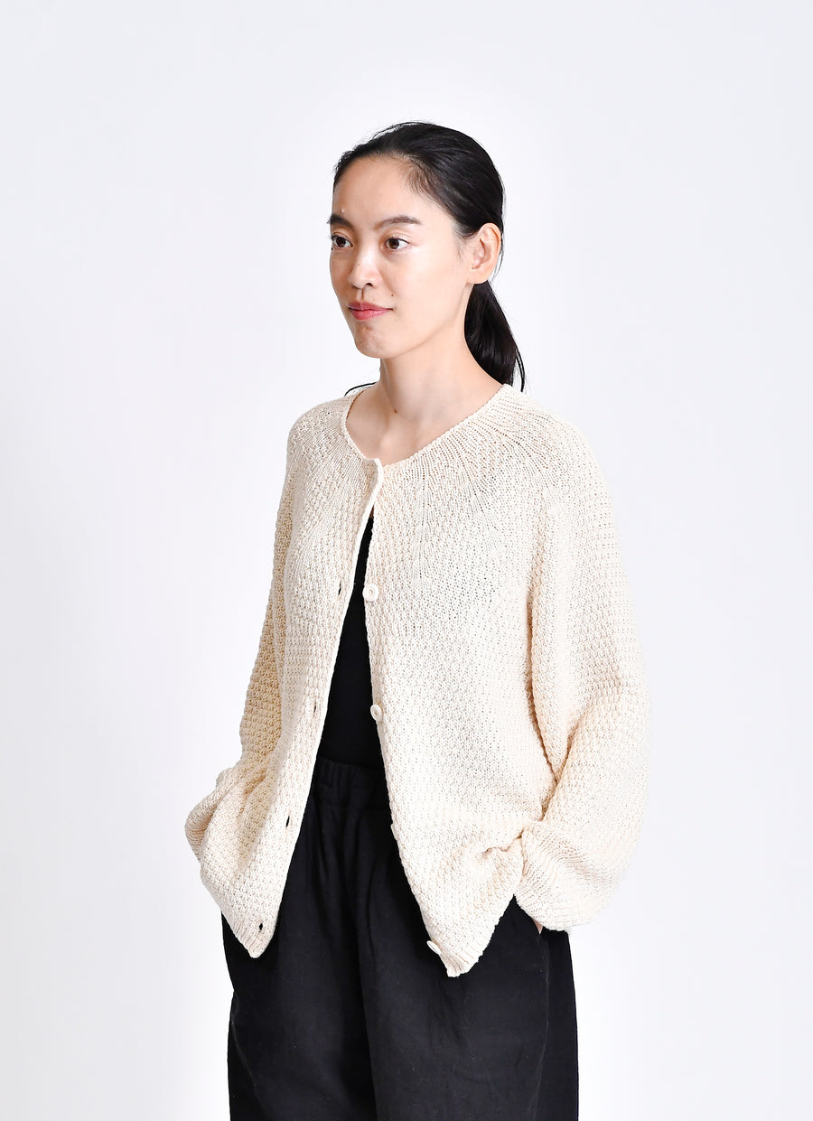 ガーゼなニットカーデ