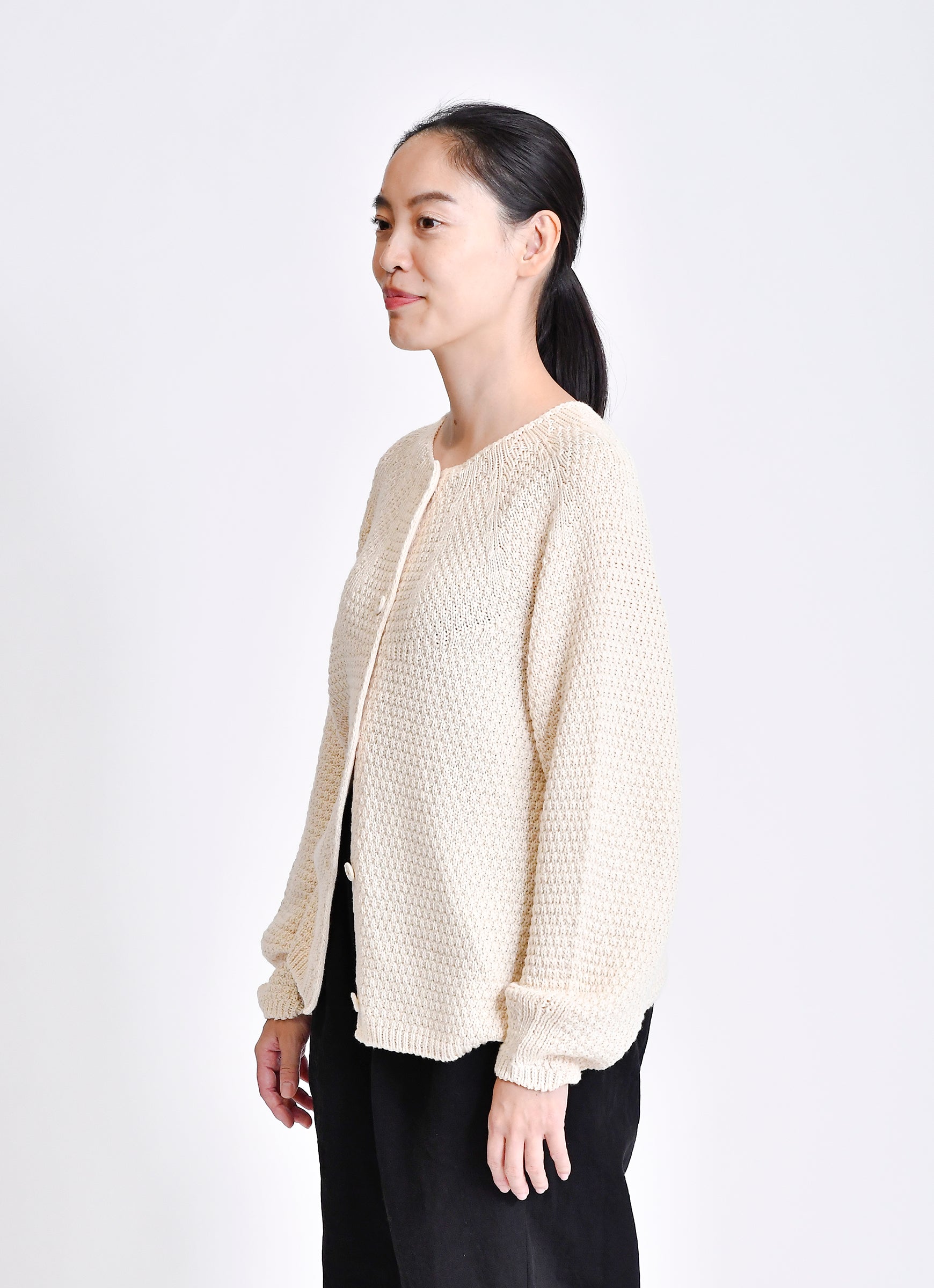 ガーゼなニットカーデ