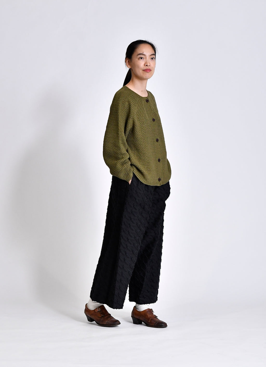 ガーゼなニットカーデ