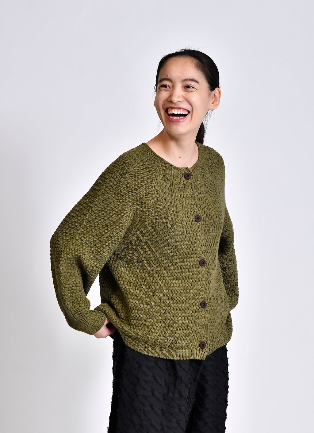 ガーゼなニットカーデ