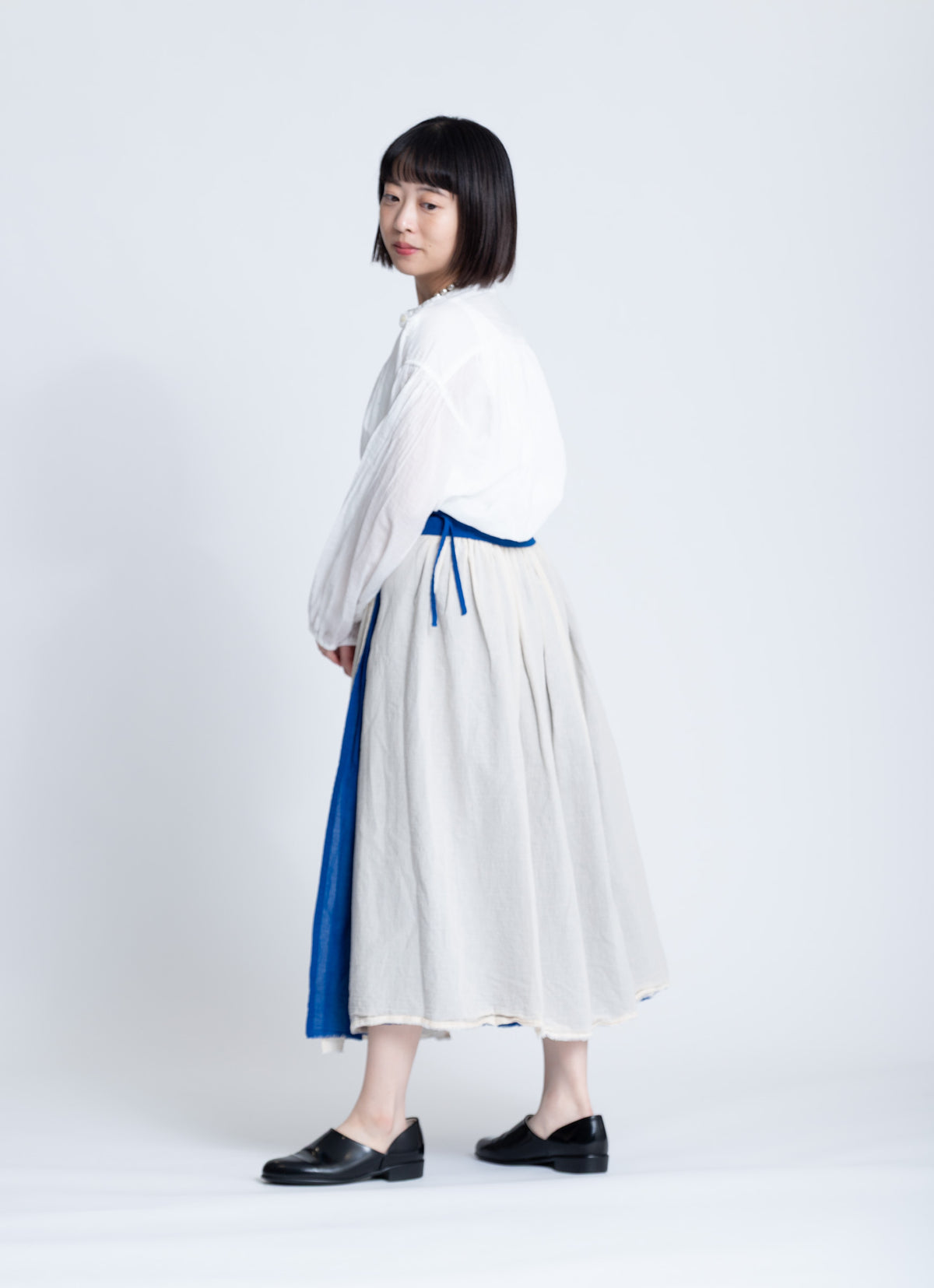 コットンリネンギャザーブラウス