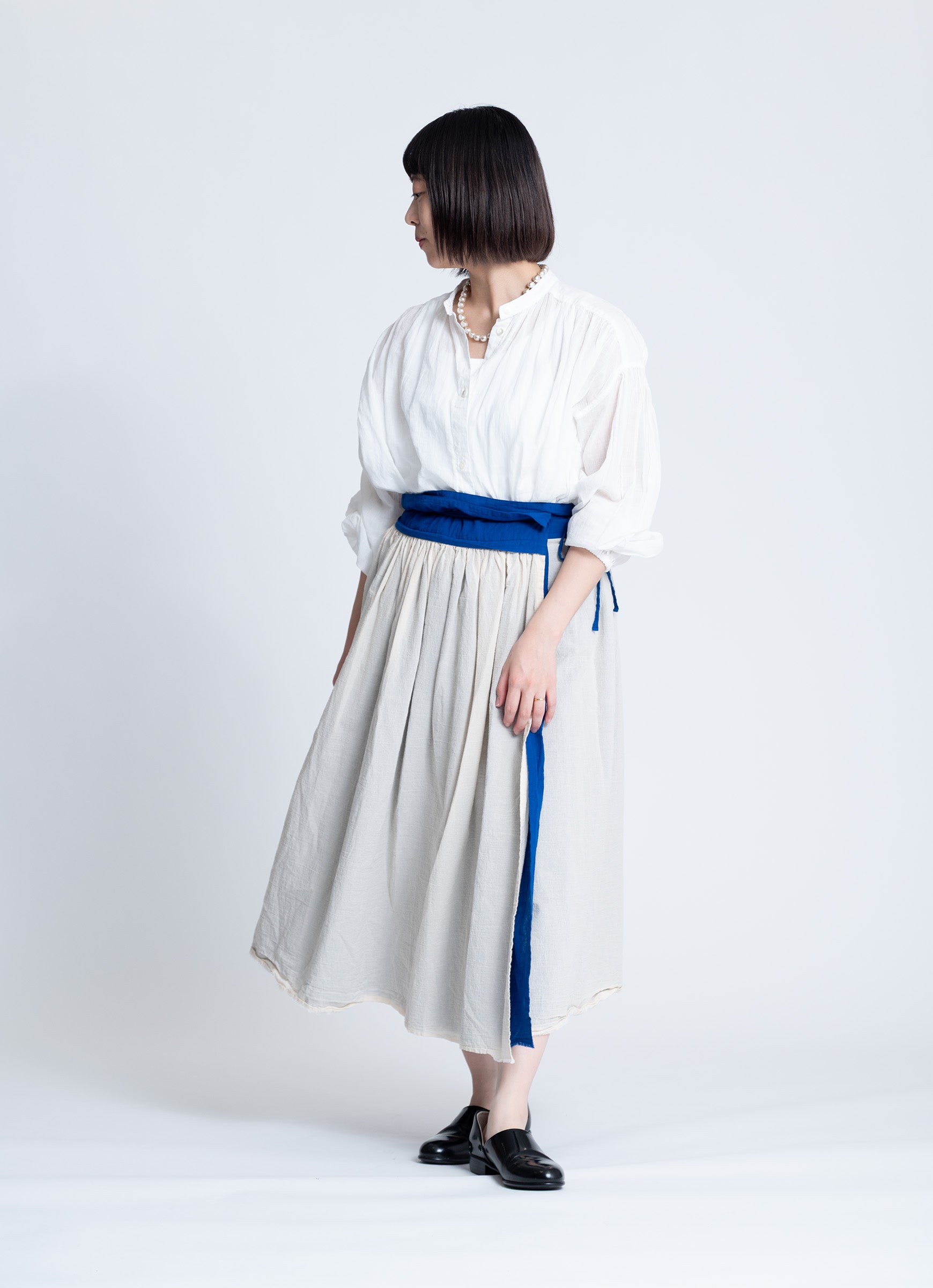 コットンリネンギャザーブラウス