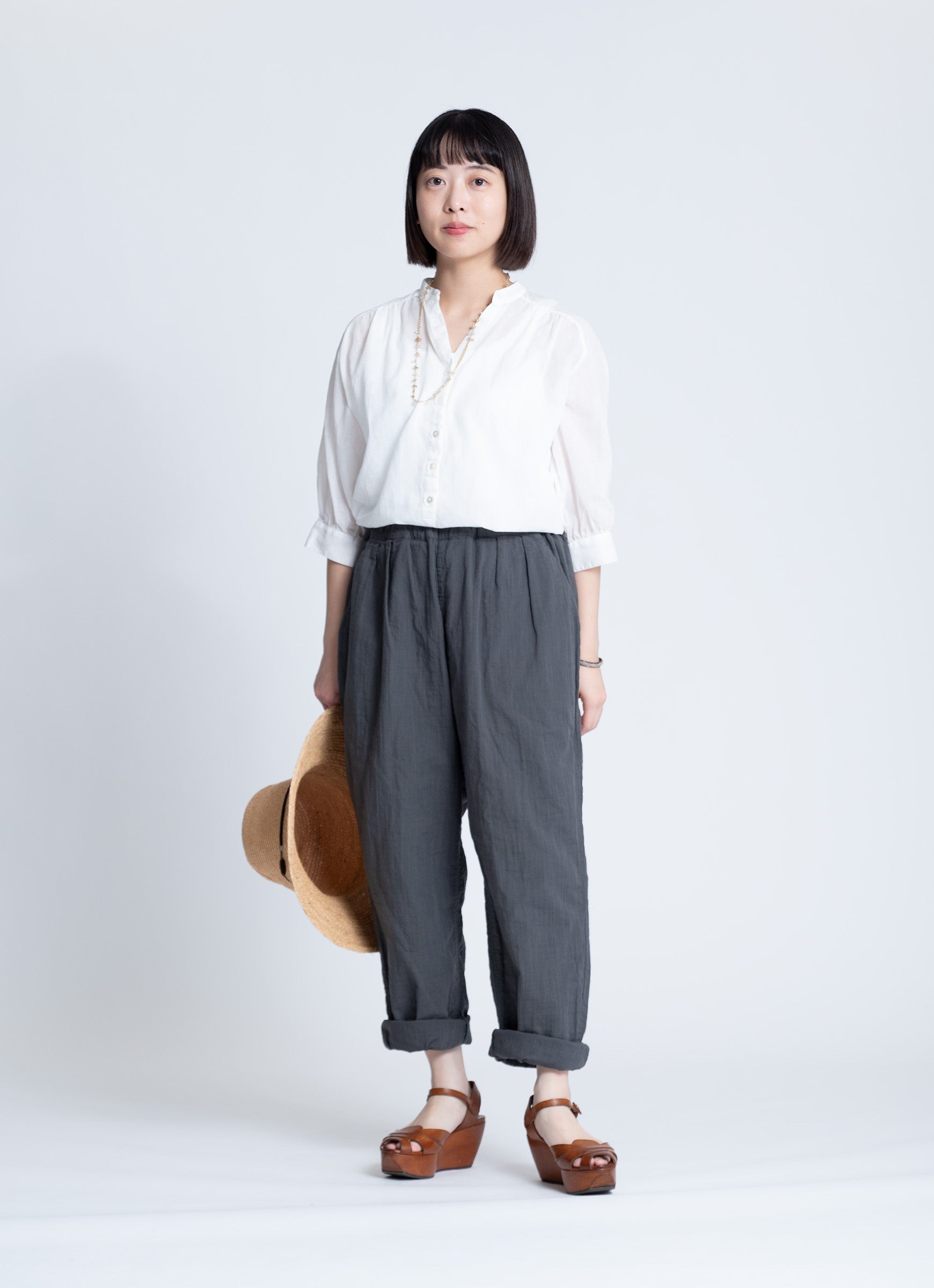 ガーゼオーバーブラウス