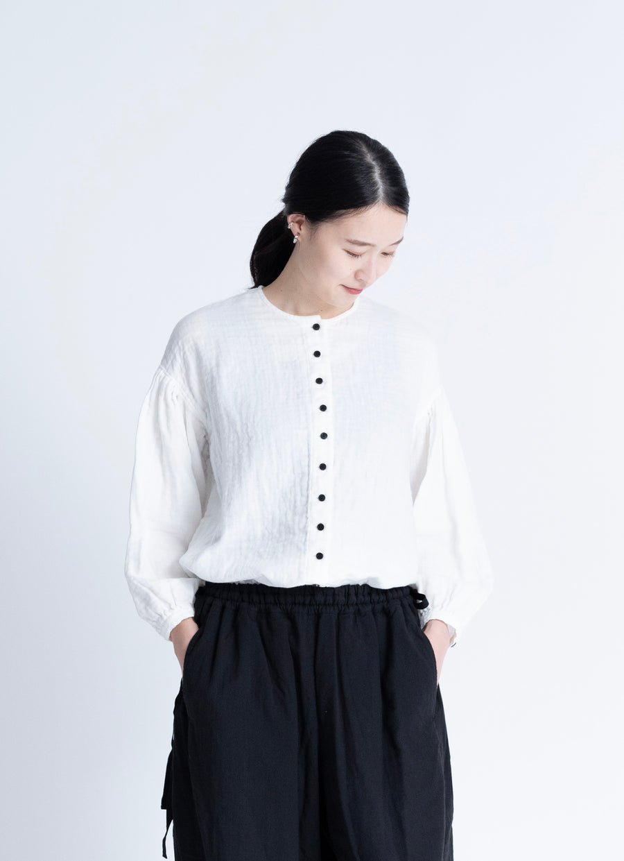 トリプルガーゼクルーネックブラウス