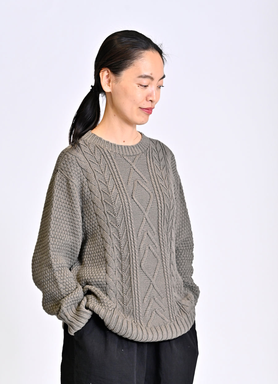 ガーゼなセーター