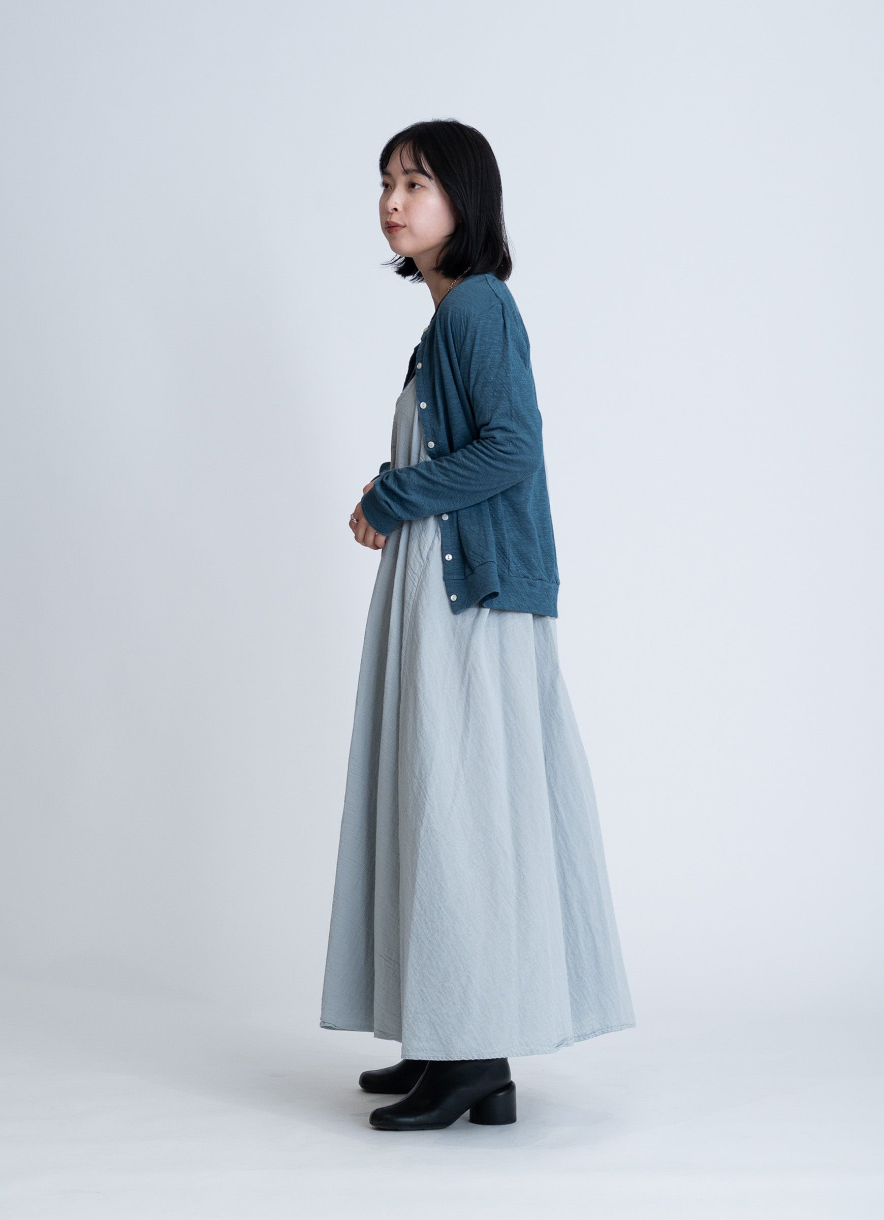 クルーネックカーディガン