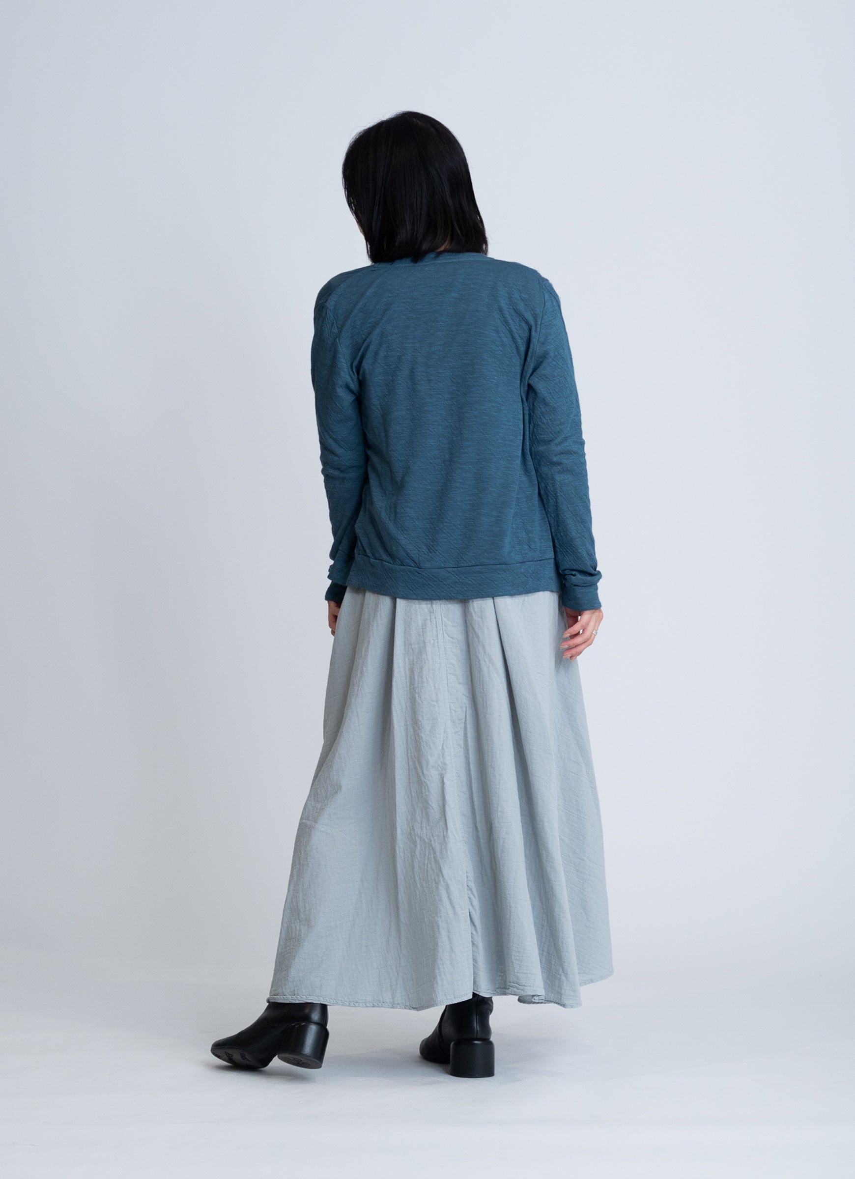 クルーネックカーディガン
