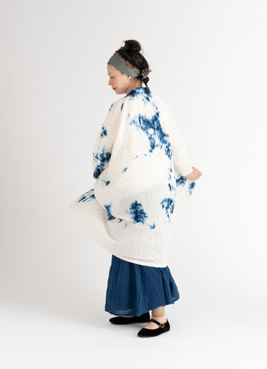 藍染ガーゼギャザーガウン