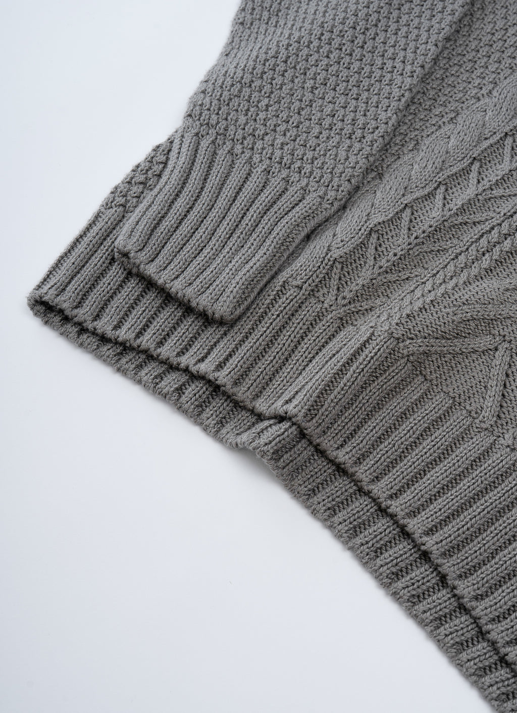 ガーゼなセーター