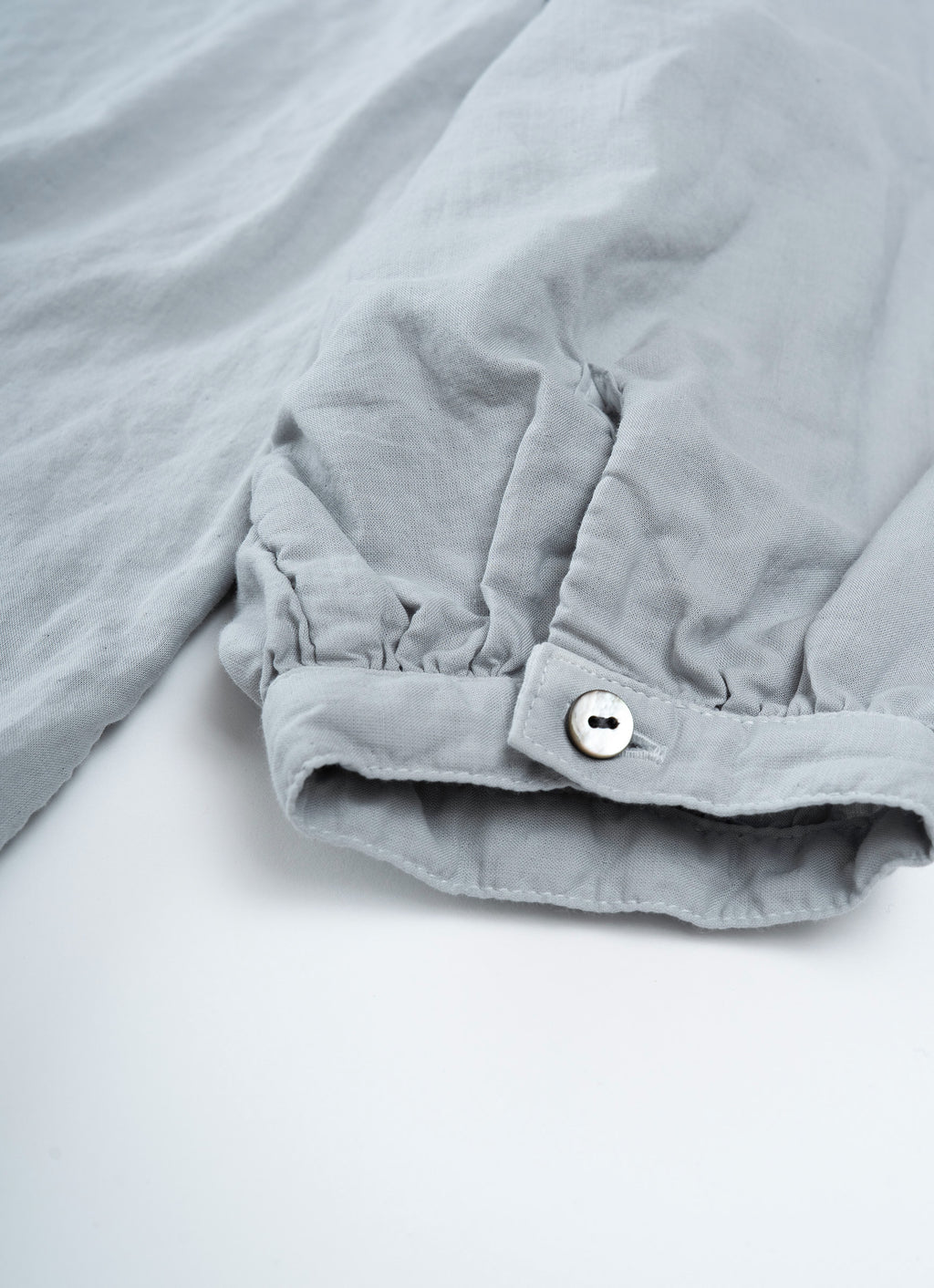 スーピマガーゼクルーネックブラウス