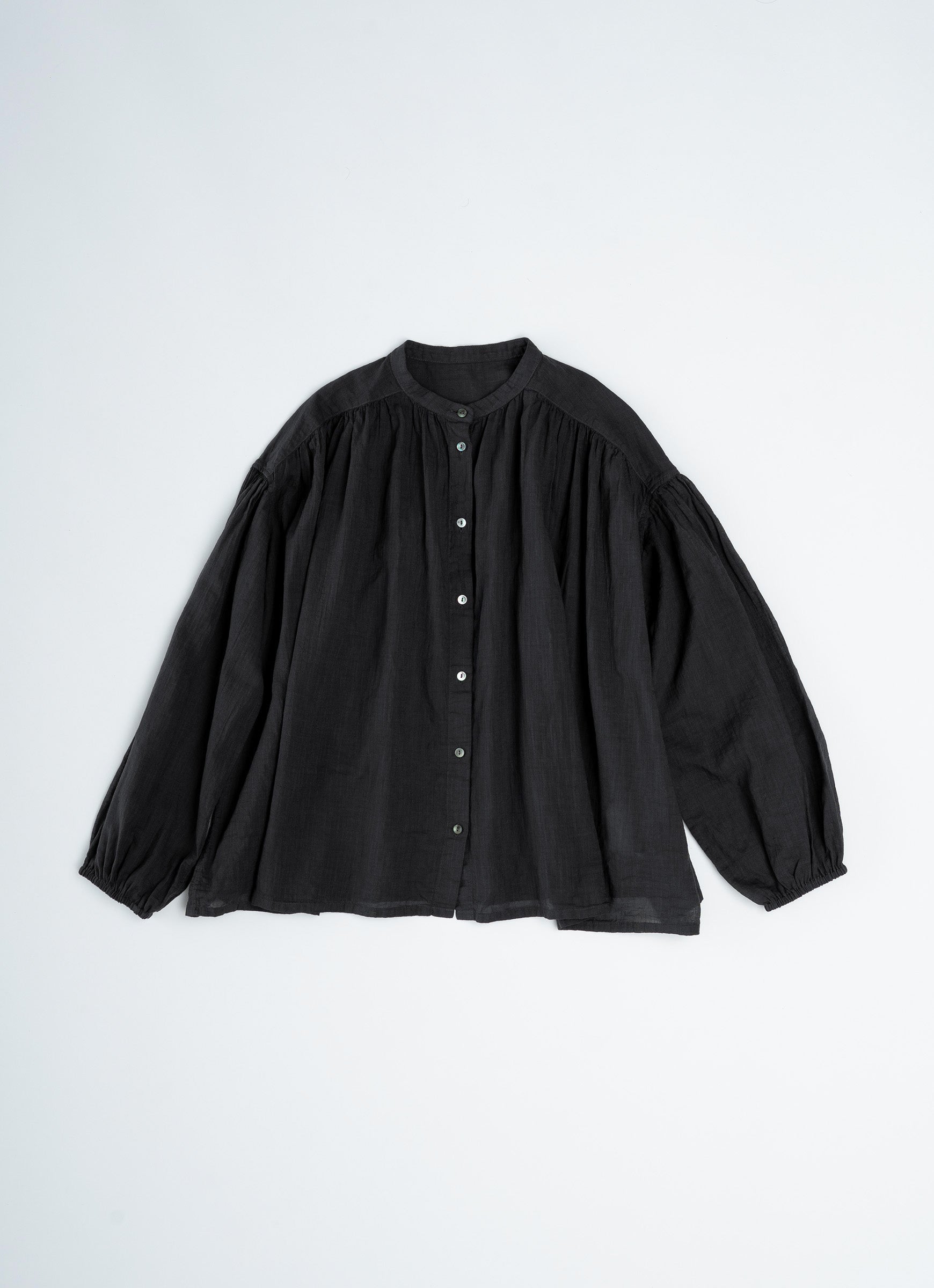 コットンリネンギャザーブラウス