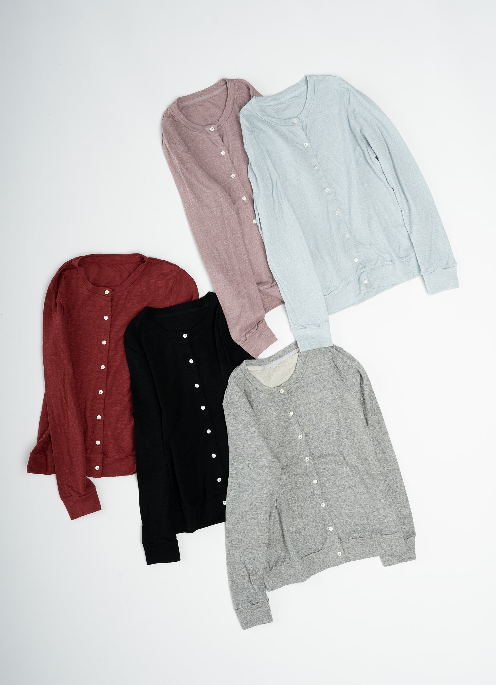 クルーネックカーディガン