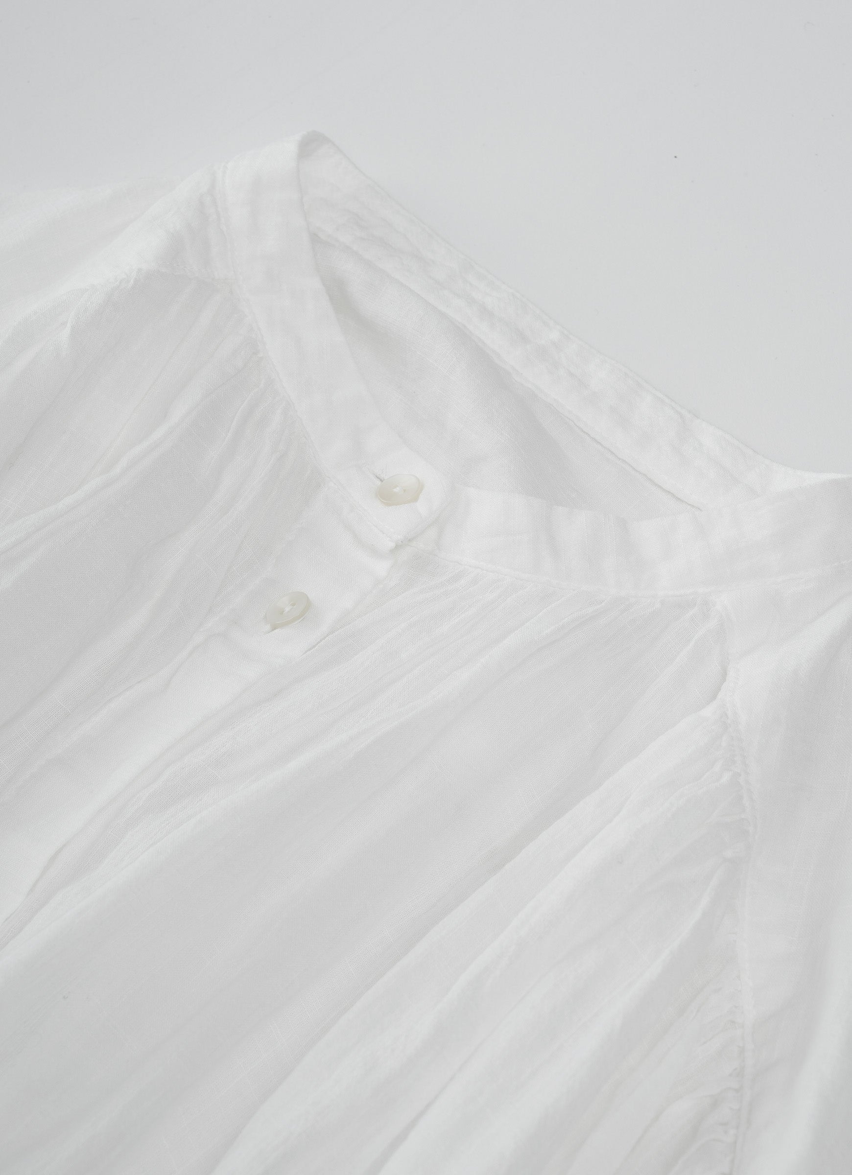 コットンリネンギャザーブラウス