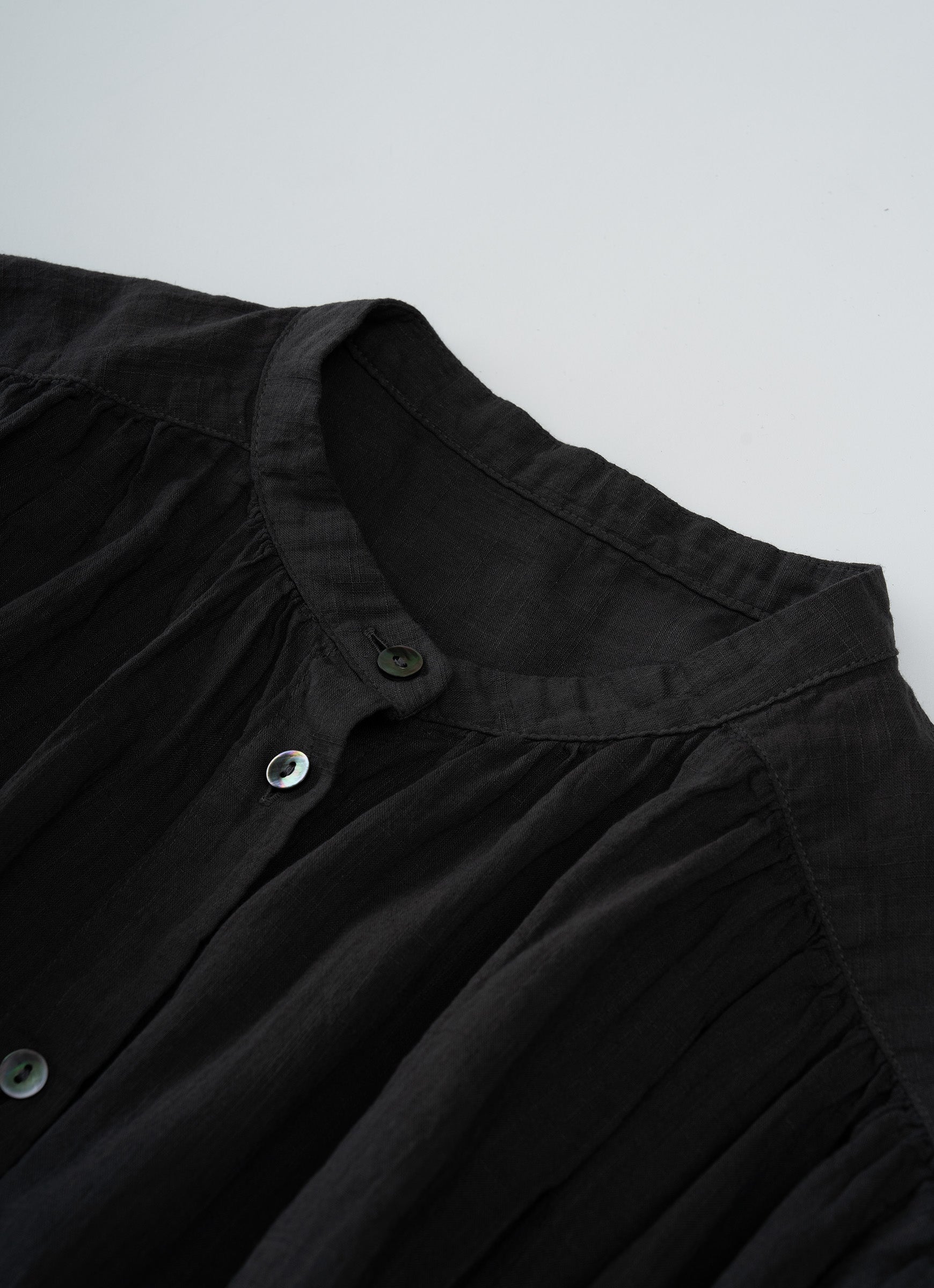 コットンリネンギャザーブラウス