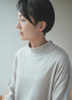 シルク混なめらかスタンドネックプルオーバー