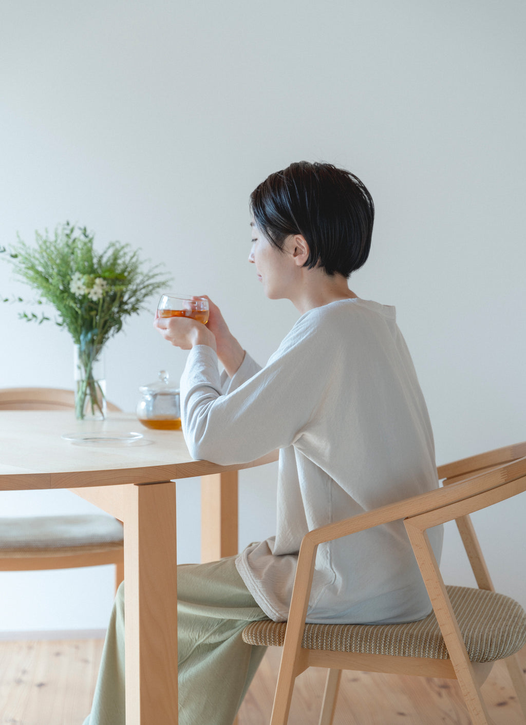 シルク混なめらかクルーネックプルオーバー