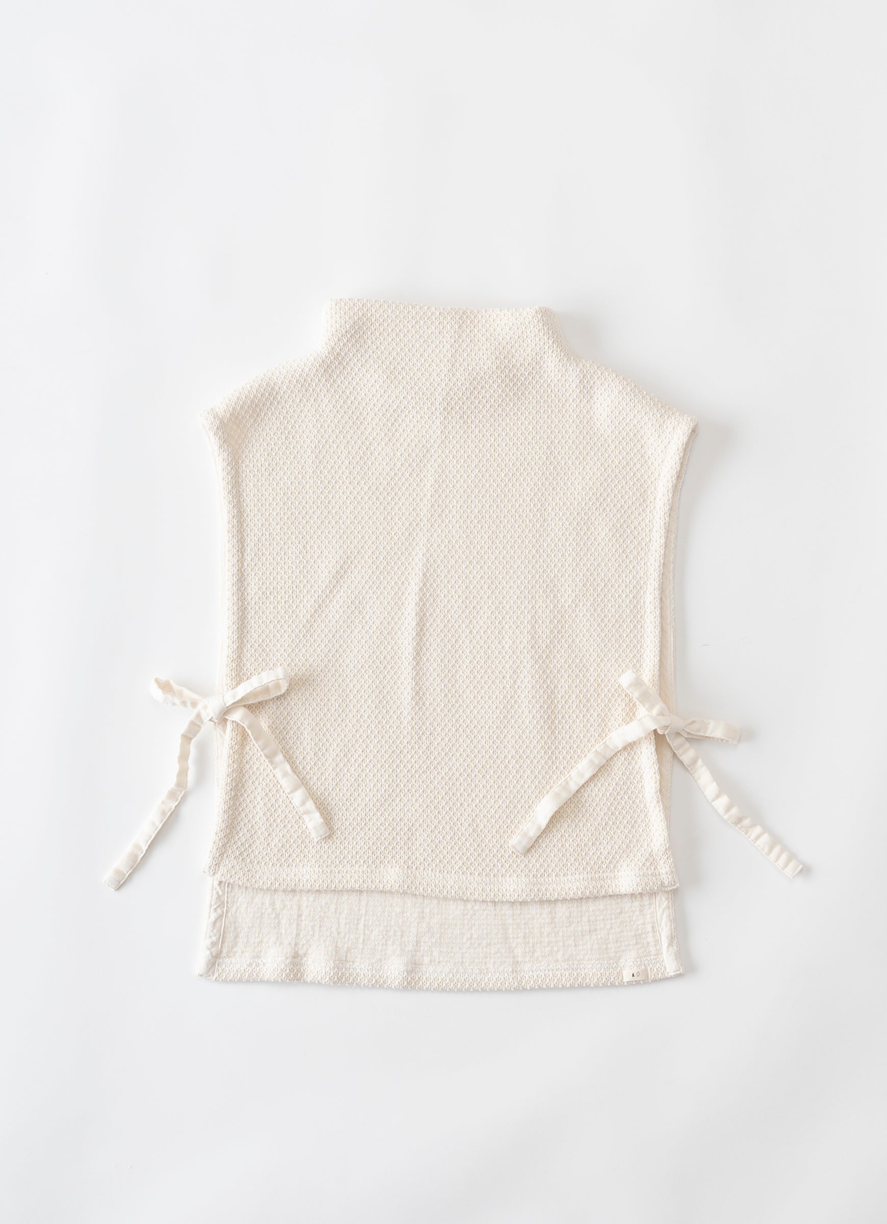 コットンニットハイネックベスト
