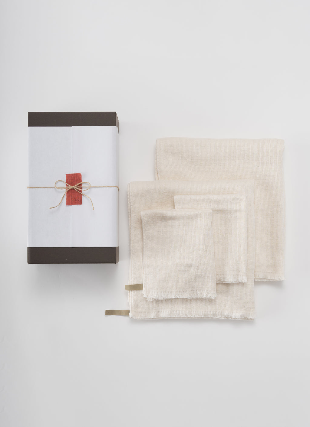 【GIFT BOX】立体織りオーガニックコットンガーゼゲストタオル2枚・バスタオル2枚セット