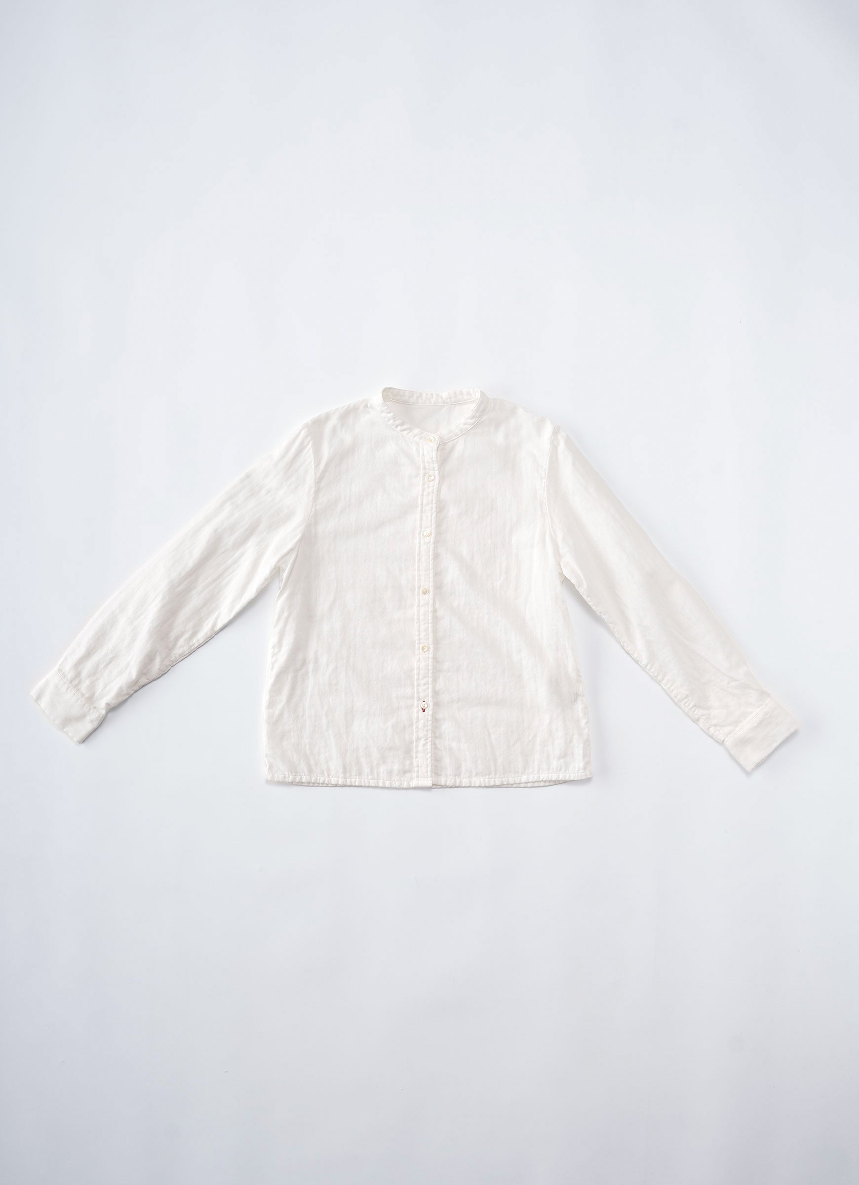 バンドカラーブラウス