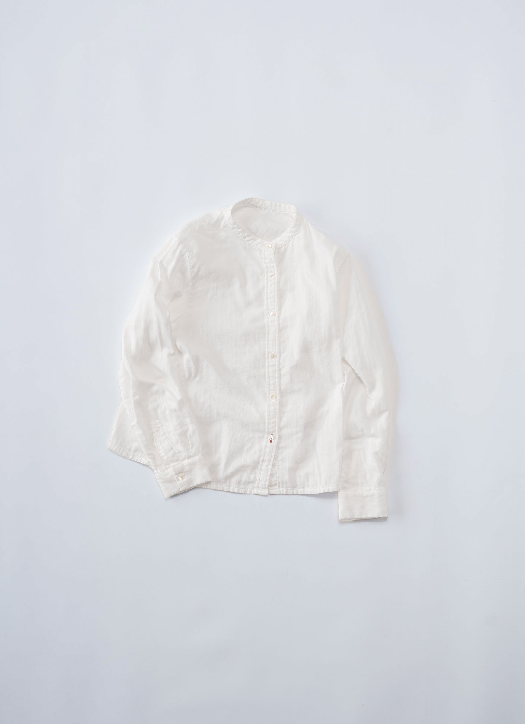 バンドカラーブラウス