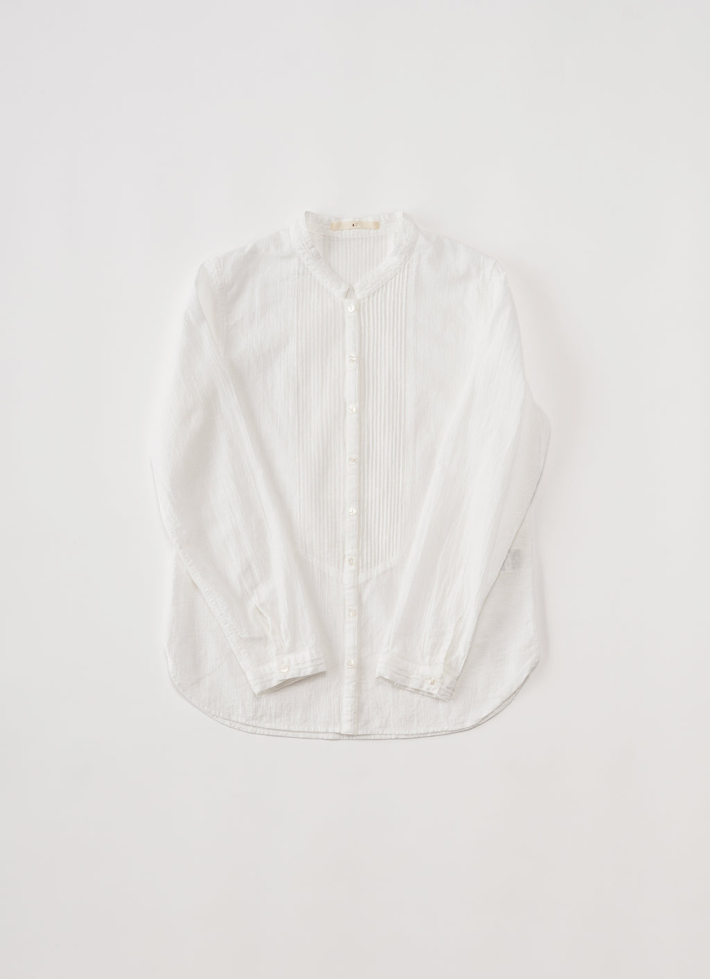 タックブラウス