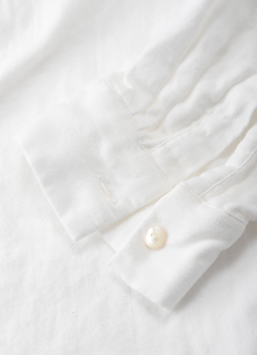 バンドカラーブラウス