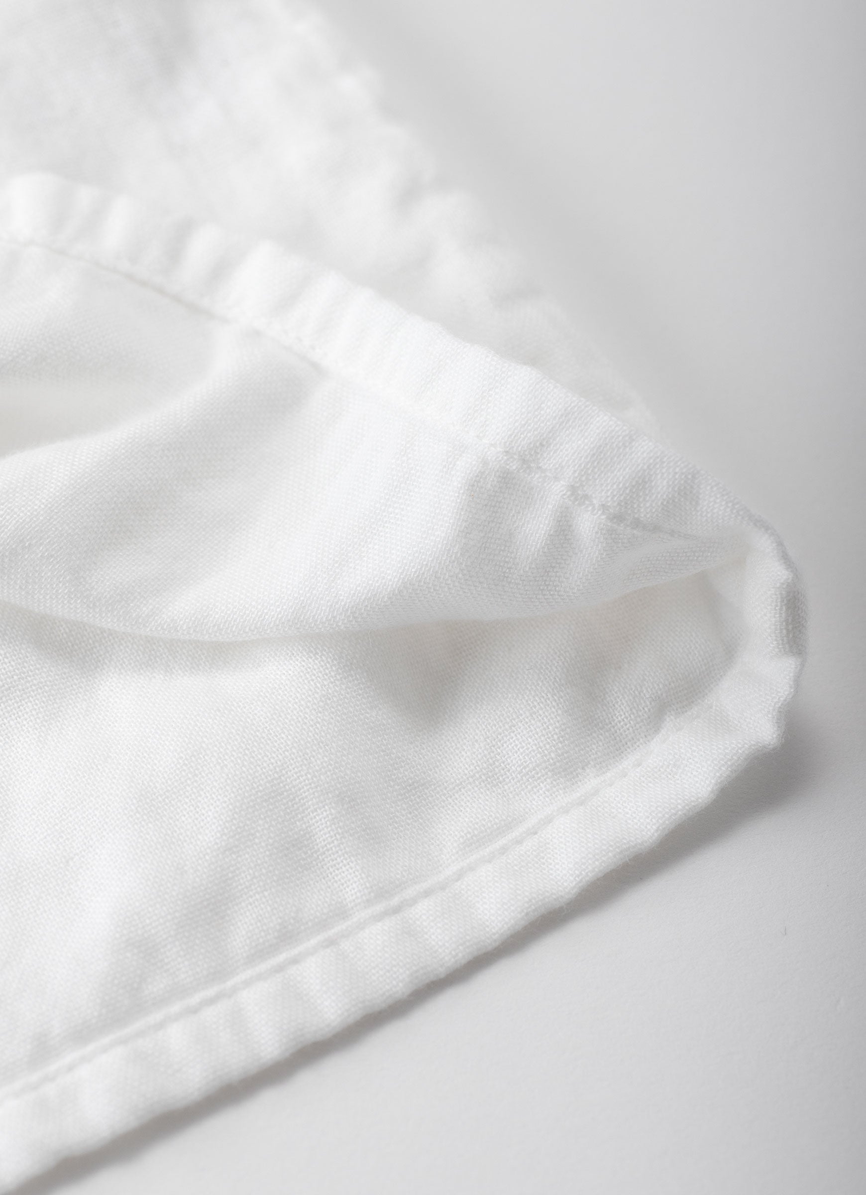 バンドカラーブラウス