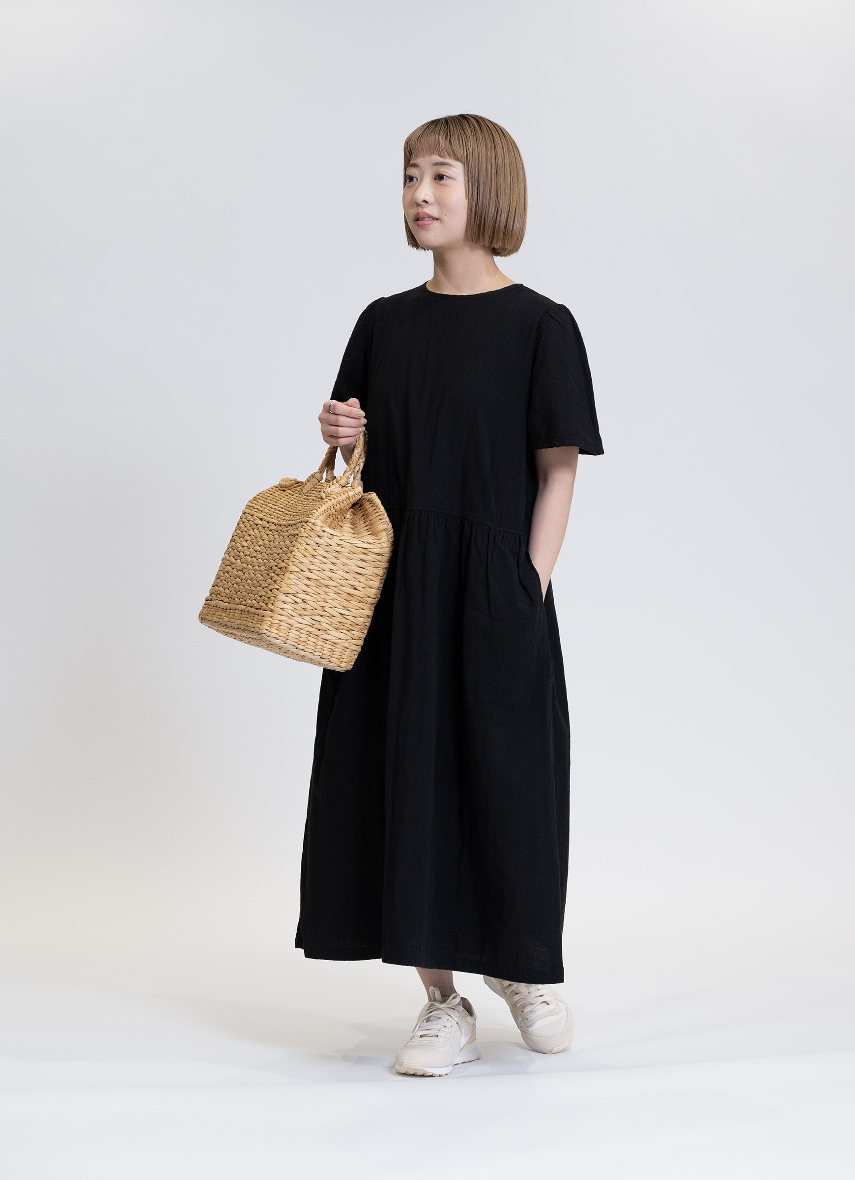 AO daikanyama アオ 代官山 ギャザーカシュクールドレス ワンピース ワンピース｜ao 公式オンラインショップ – ao（アオ）