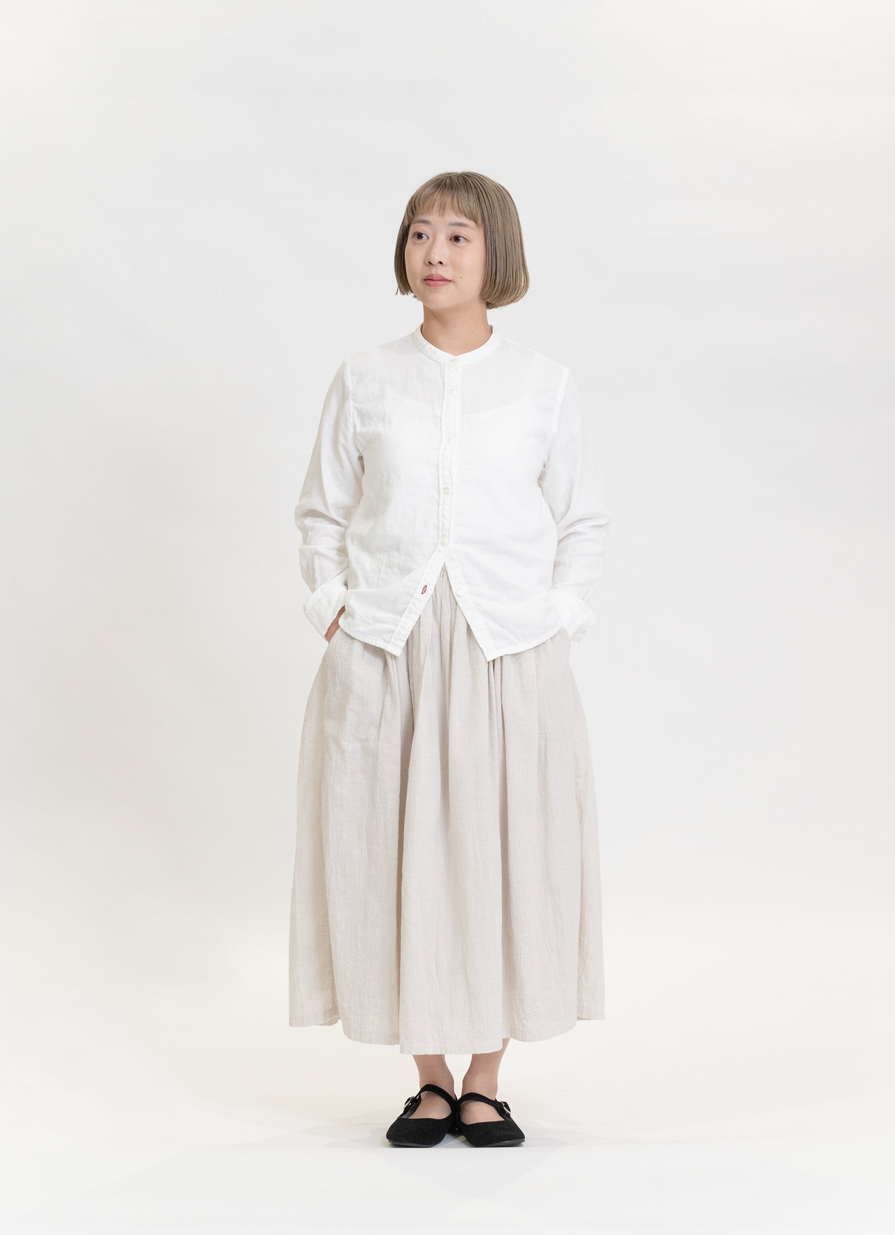 バンドカラーブラウス