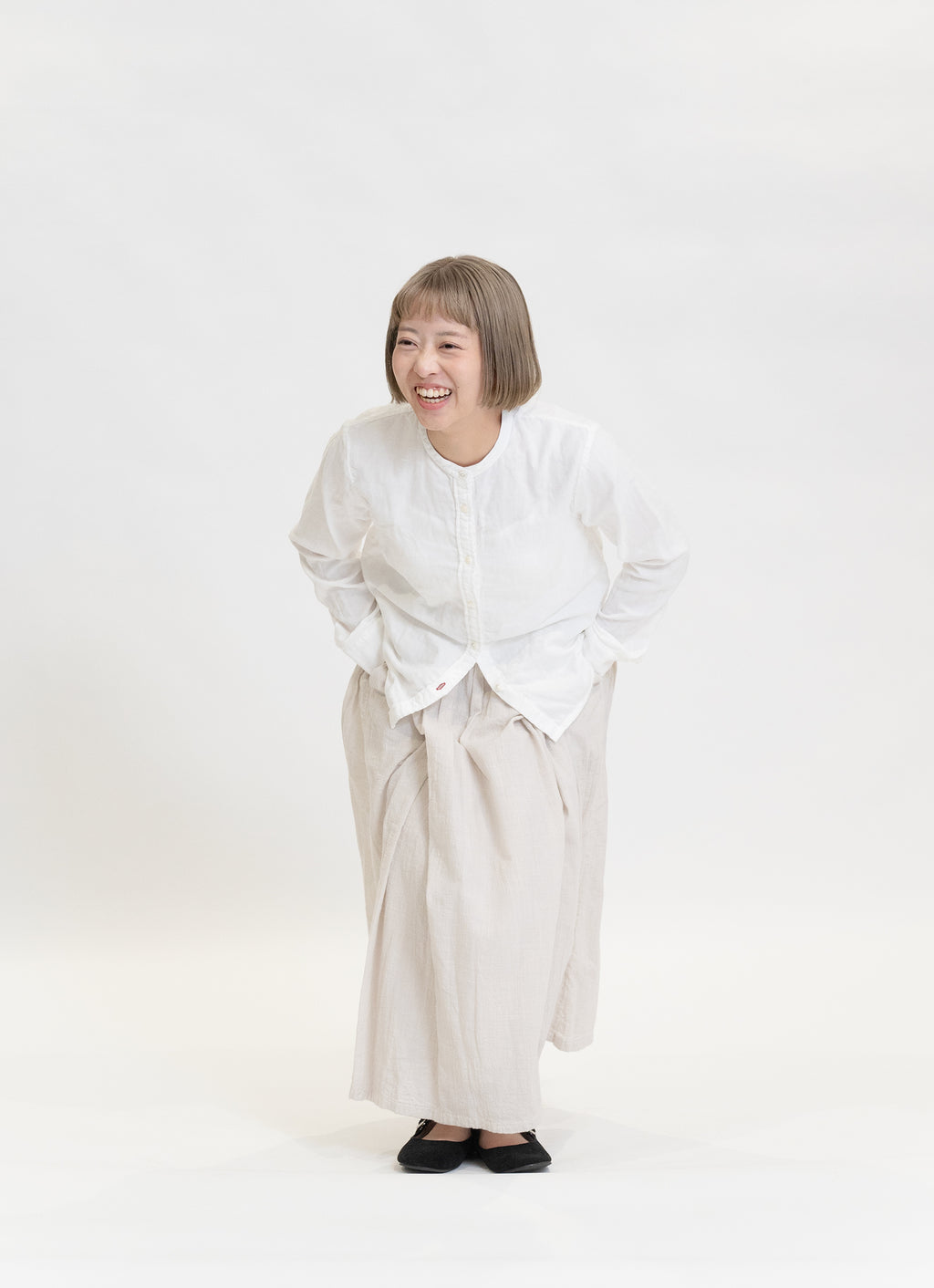 バンドカラーブラウス