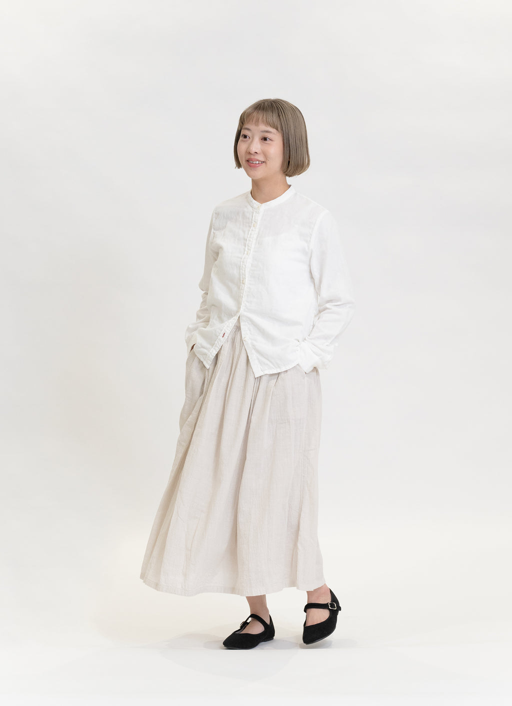 バンドカラーブラウス