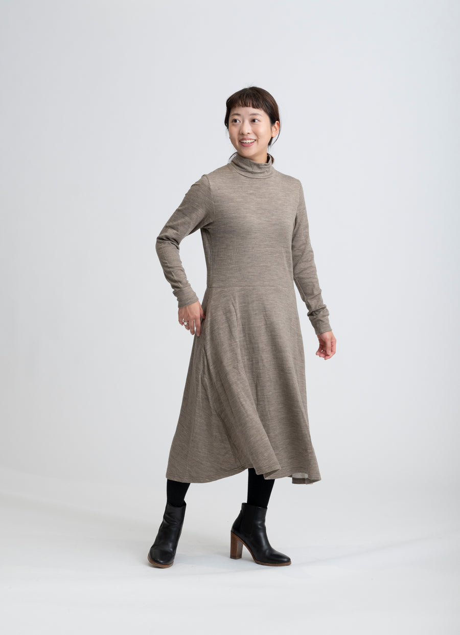 【在庫限り】ウール×コットンハイネックワンピース（旧品番）