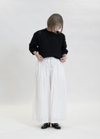 レースバックボタンブラウス