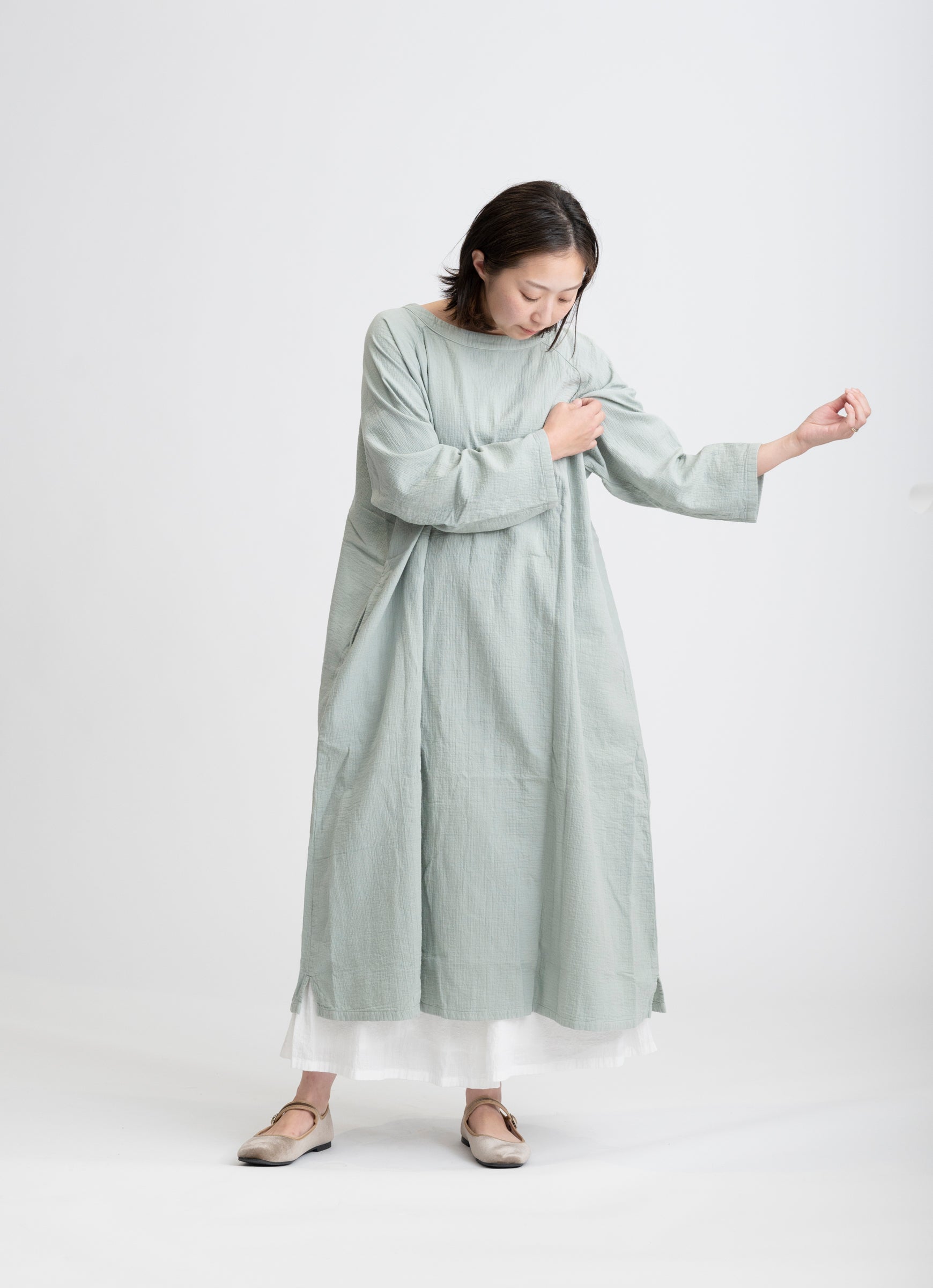 慈雨　センソユニコ　長袖ワンピース　グリーン　ドット　カーキ　40 慈雨 センソユニコ 長袖ワンピース グリーン ドット カーキ 40