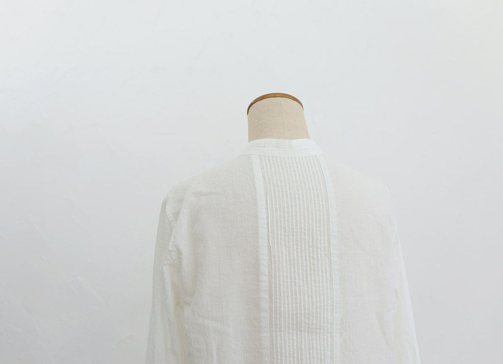 【在庫限り】タックブラウス