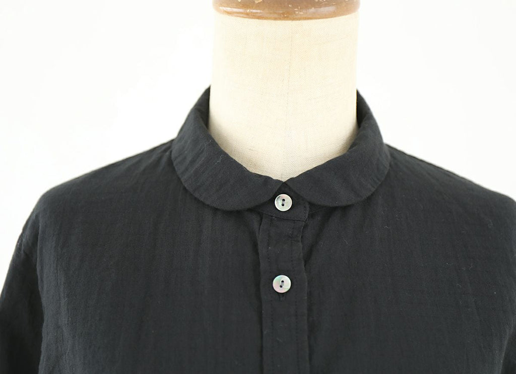 ラウンドカラーブラウス