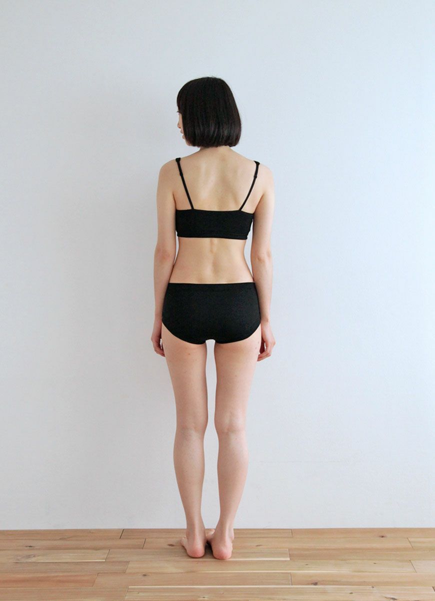 なめらかショーツ