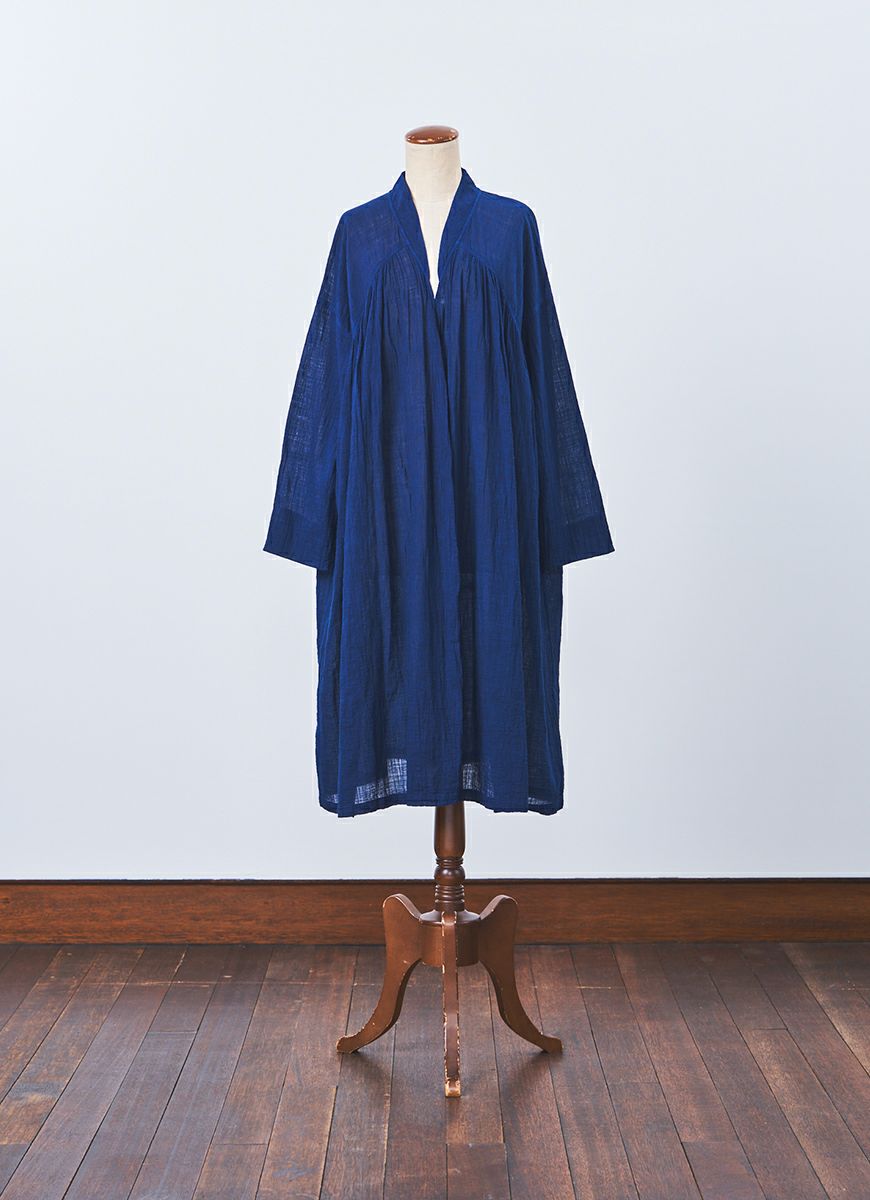 藍染ガーゼギャザーガウン